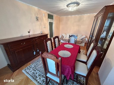 Apartament 3 camere, decomandat - Cugir