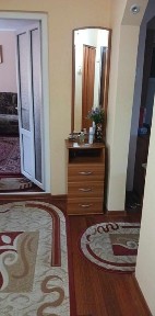 Vând apartament 3 camere, zona Traian