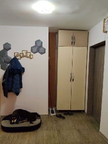 Vând apartament in Lupeni