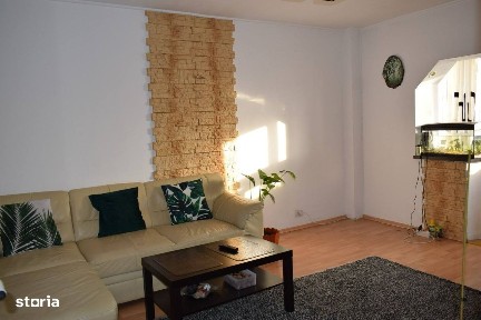Inchiriez apartament Centru Civic