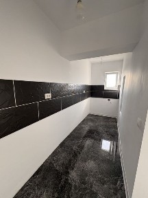 Apartament renovat complet, tiglina 1 pe strada Saturn, 34 m