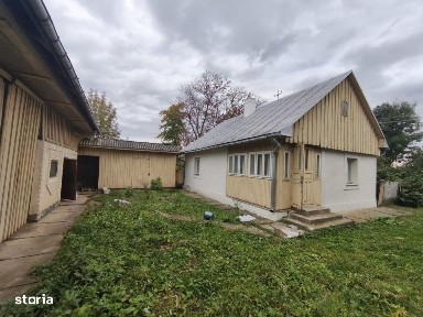 Casa individuala, 60mp, teren 3000mp, zona Padureni, Siret