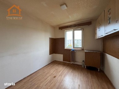 Cartier Florilor, Aleea Violetelor, garsoniera cu baie separata pe eta