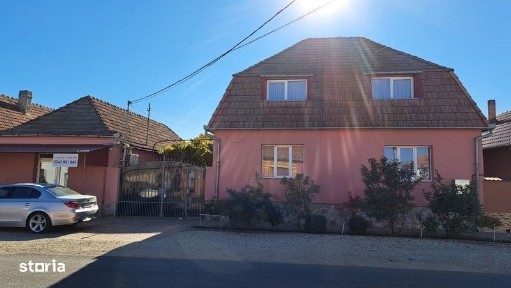 Casa tarian plus spatiu comercial