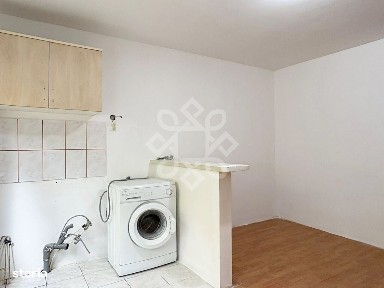 Garsoniera de vanzare la parter in Rogerius