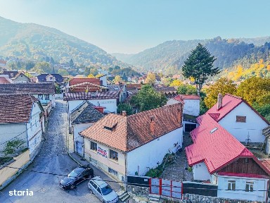 De vânzare - corp de casă, zonă istorică Piața Unirii - Brașov.
