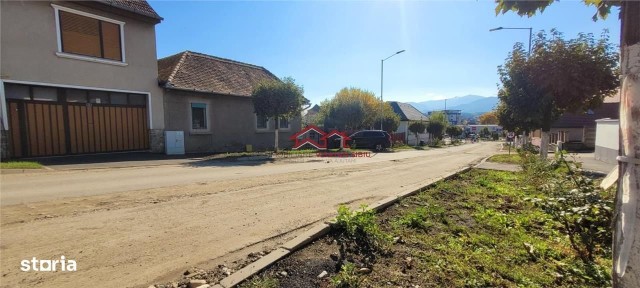 casa oras Cisndie,la 10 km de Sibiu,comision 0