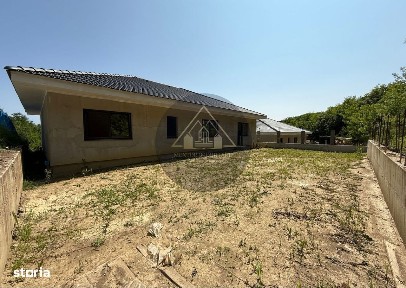 Casă nouă de vânzare Medias