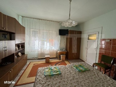 Casa cu 6 camere in Soimus