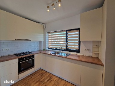 Vila superba situata langa lac si parc | Tunari