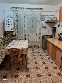 Vand apartament 4 camere in vaslui