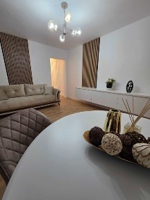 Apartament 3 camere renovat NOU, etaj 1, mobilat si utilat NOU, Cluj