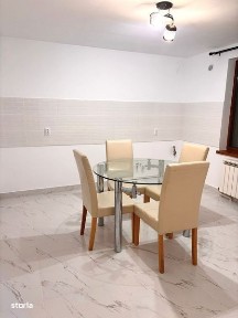 Casa 423 mp utili/ 1023mp curte