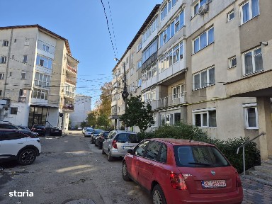 De Vanzare, Piata Mioritei 2 cam. semidecomandat, 53 mp utili, 56900 E