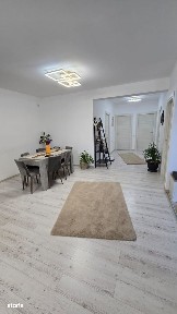 Casa P+ M cu placa intre etaje la cheie,teren 340 mp Mihai Eminescu