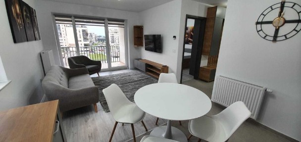 Inchiriez apartament 2 camere (studio) - in Coresi Avantgarden Kasper