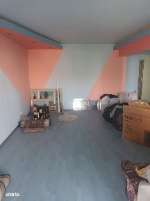 Apartament 3 camere Zona Laris -Finante - etaj 3/4 - 85 mp