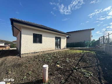 Casa pe nivel 90mp utili, 490 mp teren - Campenesti Apahida