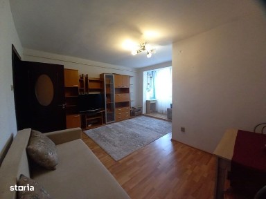 Inchiriez Garsoniera strada Vlad Tepes