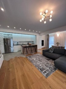 Inchiriez apartament 4 camere Unirii