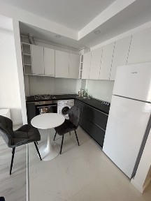 Proprietar cosmopolis