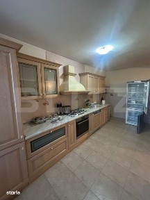 Casa de vanzare, 170 mp, zona Lipovei