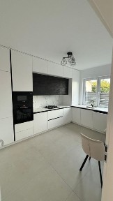 Casa de vanzare/inchiriat