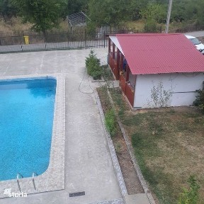VILAcu piscina cu potential de afacere in Ticleni Gorj