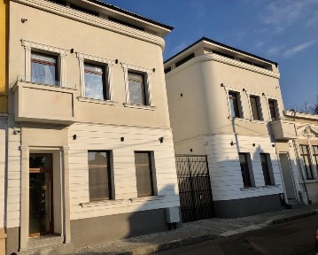 CASA vanzare/CENTRU VECHI/ 8 apartamente la cheie/tot inchiriat