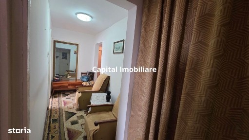 Apartament 3 camere, etaj intermediar, zona Liceul Dl. Tudor