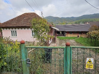 Vind casă si grădină