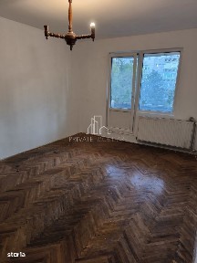 Apartament 2 Camere, Et. 2/4 De Vanzare, Bd. Pandurilor, Tudor