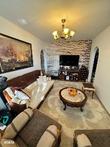 Apartament 3 camere semidecomandat-zona Inel 2