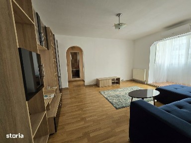 Micro 4 Targoviste, inchiriere apartament 3 camere, etaj 3/4