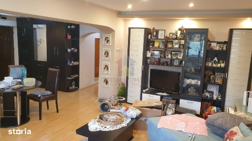 3 camere etaj 1, 2 balcoane, Mobilat si Utilat, decomandat, H.Botev -