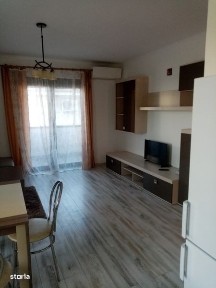 Închiriez apartament