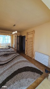 Apartament cu garaj