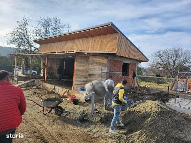 Casa noua cu toate utilitatile in Traian, COMISION %