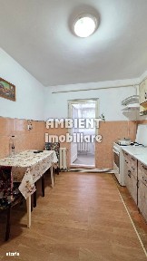 Apartament 3 camere, parter, mobilat și utilat, zona GARĂ
