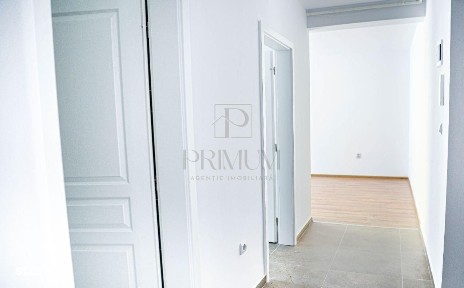 Apartament 1 camera-Nou-Loc de parcare-Centrala-Braytim