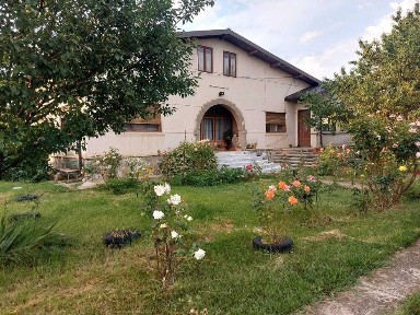 Casa Baicoi, ultracentral, langa fosta pizzerie P&P, teren 800 m2