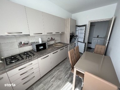 Inchiriez apartament 2 camere + parcare privata (Prima Onestilor)