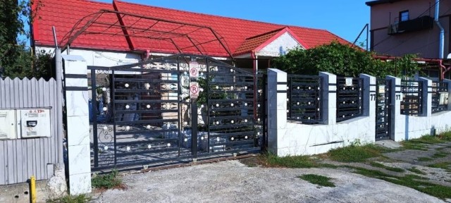 Casa de Vânzare ( 2 corpuri ), Str.Oltului, Nr.77, Buzau