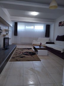 Ap de închiriat cu 3 camere