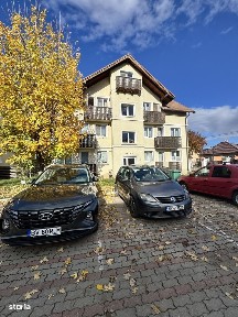 Inchiriez garsoniera cu gradina in Rasnov