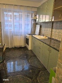 Apartament de închiriat, ultracentral, 350 € / luna