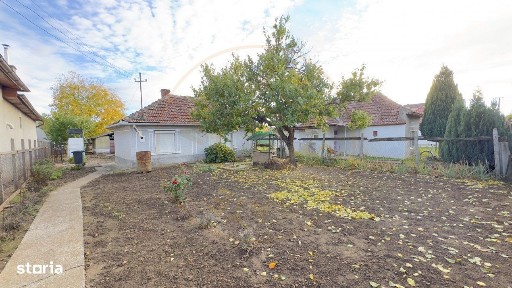 Casa 3 camere, Teren 518 mp Str. Florilor nr.5, Carei -Comision 0% cum