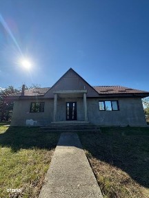 Casa de vanzare Carja