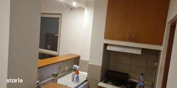 Inchiriez apartament central