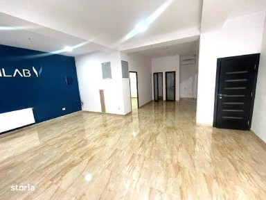 Spatiu comercial de inchiriat pretabil clinica / laborator / birouri